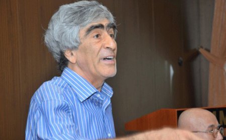 Yupyumru bir eşq ilə - Vaqif Bayatlı Odərin şeirləri