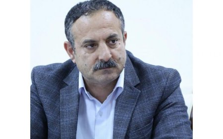 Yer əcəmi, insan qərib, söz qərib - Etimad Başkeçidin şeirləri