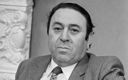 Dəniz, göy, məhəbbət - Nəbi Xəzrinin şeiri