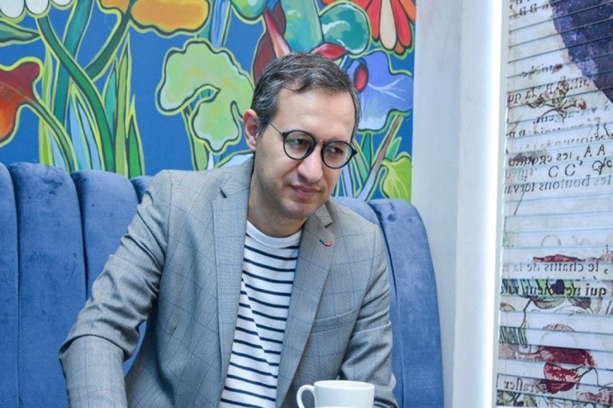 Əllərimdə darıxır əllərinin boş yeri…