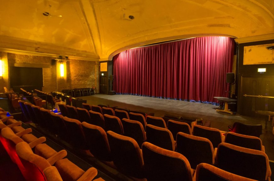 Dərbənddə Azərbaycan teatrı yenidənqurmadan sonra açılacaq