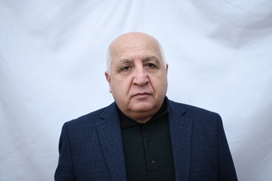 Səsinə uçunub oyandığın türkü - Rüstəm Kamal