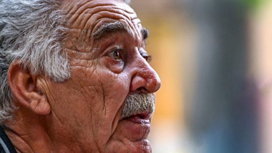 Adam cibindən üşüyər - Əlisəmid Kürün şeirləri