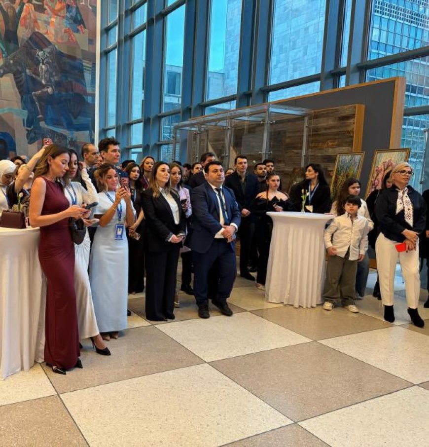 BMT-də azərbaycanlı gənc rəssamların sərgisi açılıb