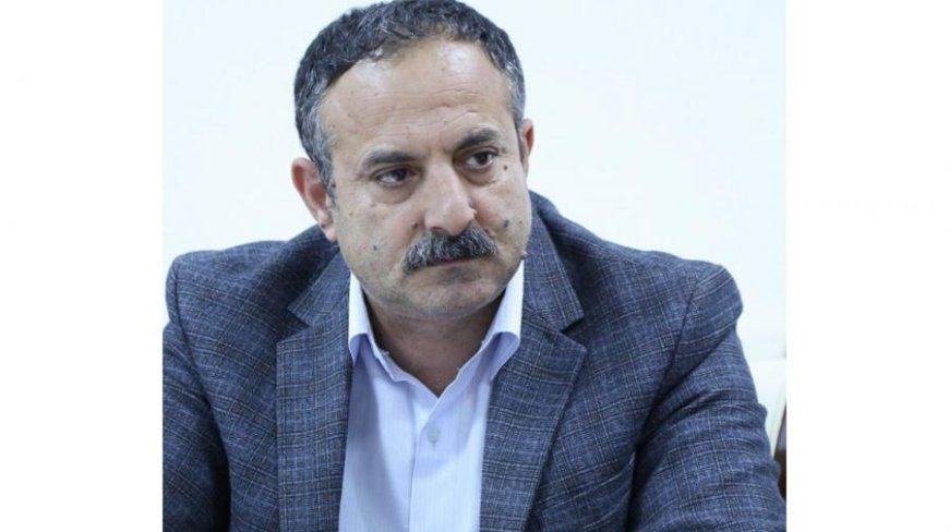 Yer əcəmi, insan qərib, söz qərib - Etimad Başkeçidin şeirləri