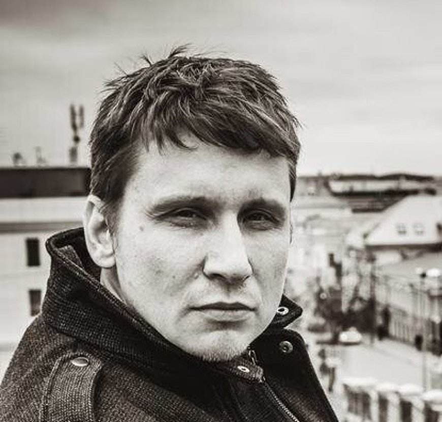 Şərqə gedən trolleybus - Yeni tərcümə