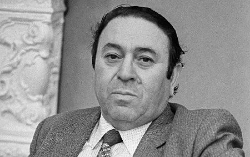 Dəniz, göy, məhəbbət - Nəbi Xəzrinin şeiri