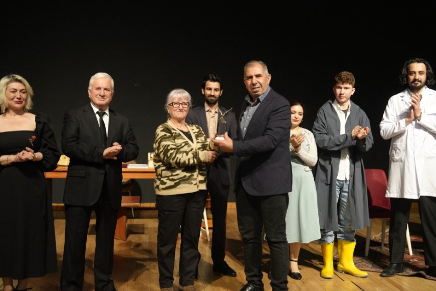 Türkiyə-Azərbaycan Teatrı İstanbulda növbəti dəfə səhnəyə çıxıb