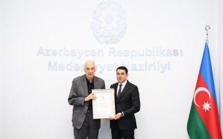 Xalq artisti "Fəxri diplom"la təltif olundu