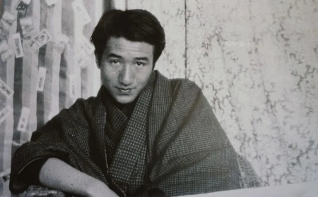 Gilənar çiçəkləri və fleyta - Osamu Dadzay