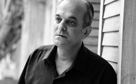 Müharibələr yaşamağın məşqidi - Yeni şeirlər