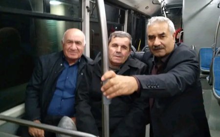 3 şairdən 3 şeir - Rubrika