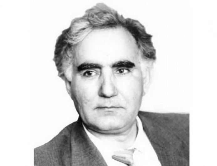 Könüllərdi mənim evim-eşiyim - Ağa Laçınlının şeirləri