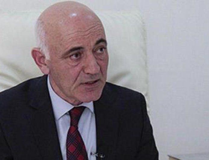 Mən sənin eşqinlə sərxoş oluram - Vaqif Bəhmənlinin şeirləri