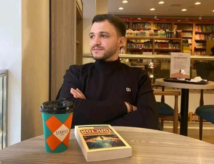 Var öylə bir qəmim ki, min qəm onda cəmdi, birdənəm - Yeni İmza