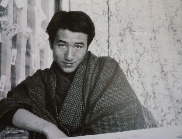 Gilənar çiçəkləri və fleyta - Osamu Dadzay