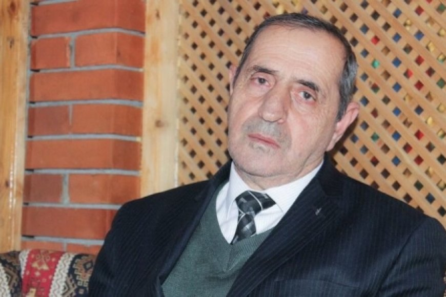 Çiçəklə yazılıb balın yazısı - Vaqif Aslanın şeirləri