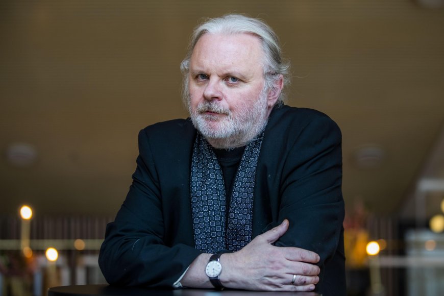 Yazmaq dua eləməkdi - Yun Fossenin Nobel nitqi