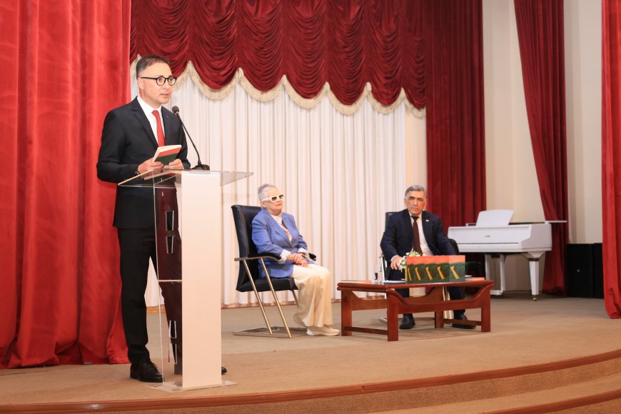 Özbəkistanda azərbaycanlı xalq yazıçısının kitabının  təqdimatı keçirilib