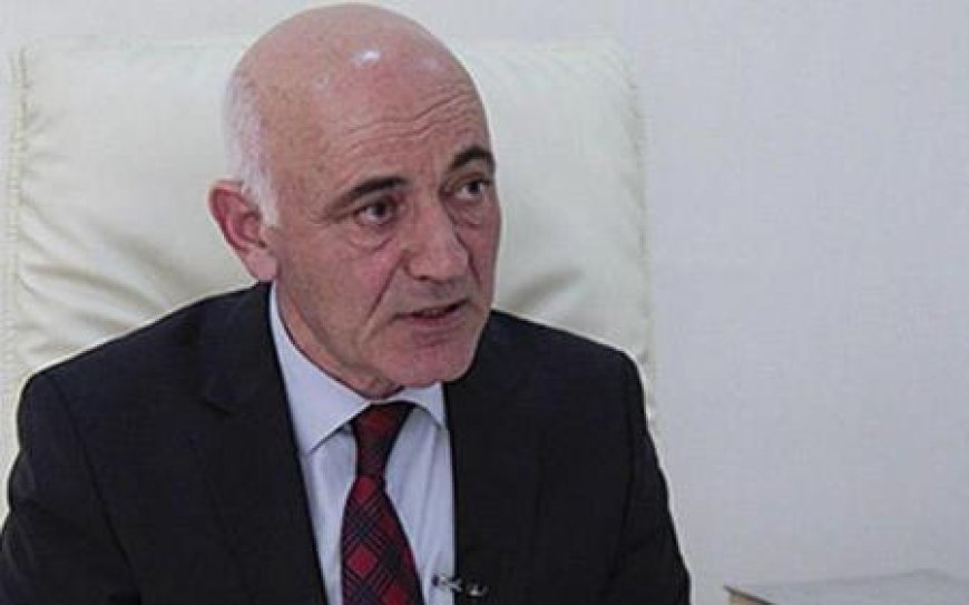 Mən sənin eşqinlə sərxoş oluram - Vaqif Bəhmənlinin şeirləri