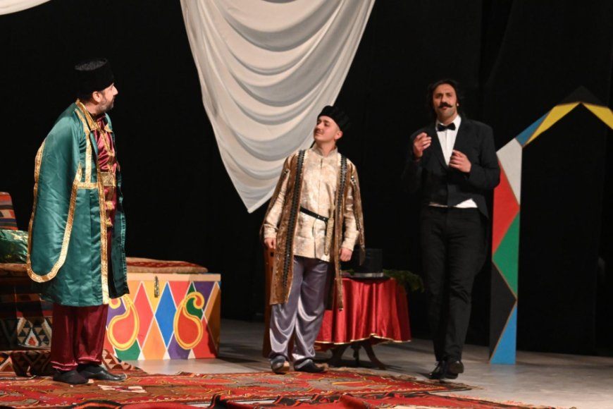 Türkiyədə Mirzə Fətəli Axundzadənin komediyası səhnələşdirilib