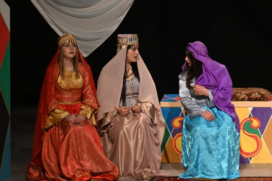 Türkiyədə Mirzə Fətəli Axundzadənin komediyası səhnələşdirilib