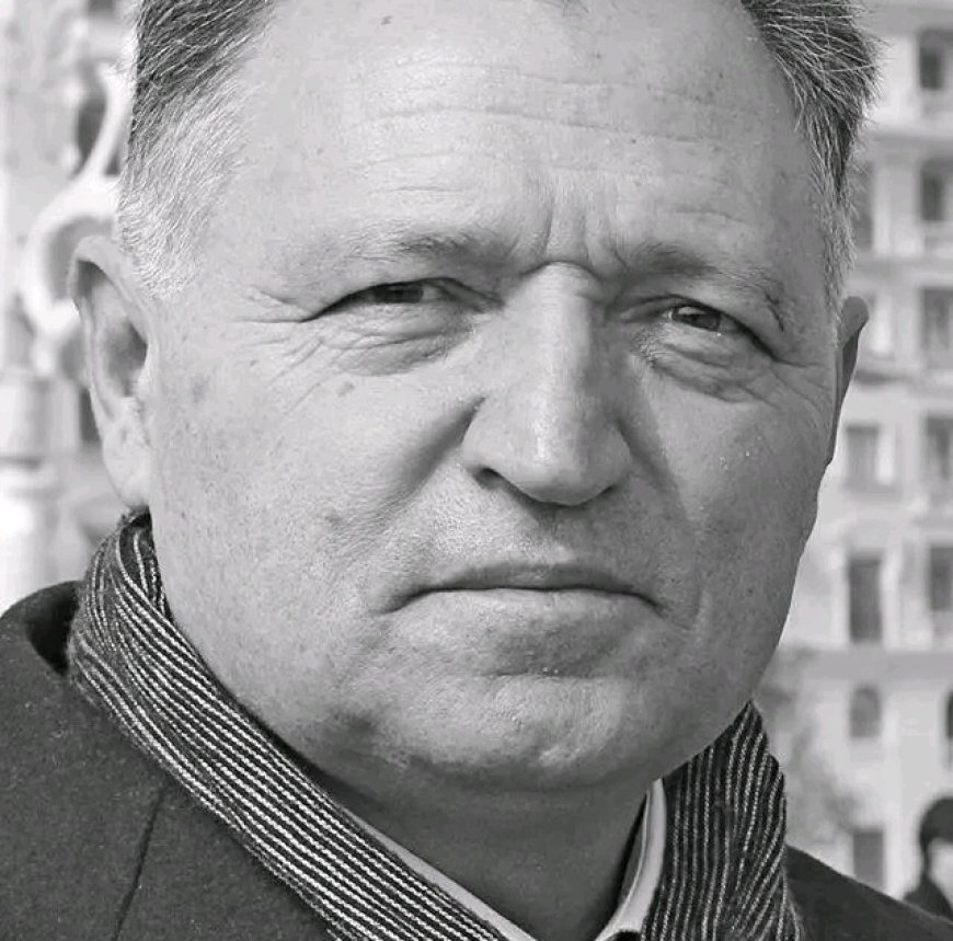 Göydələn - Novella | Yazici.az