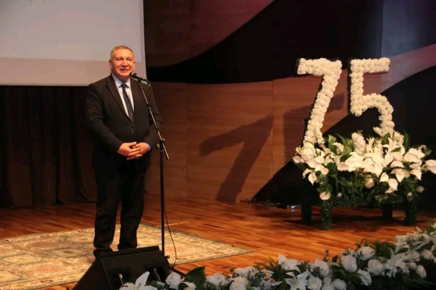 Barat Vüsalın 75 illik yubileyi keçirildi