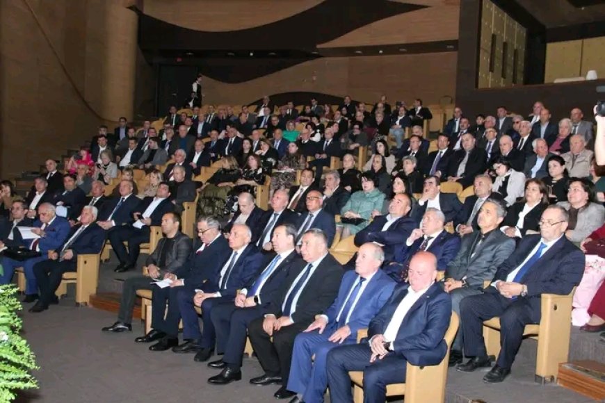 Barat Vüsalın 75 illik yubileyi keçirildi