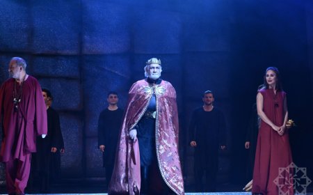 Milli Dram Teatrında “Kral Lir”in premyerası olub