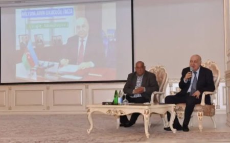 Sumqayıtda Xalq yazıçısı ilə görüş