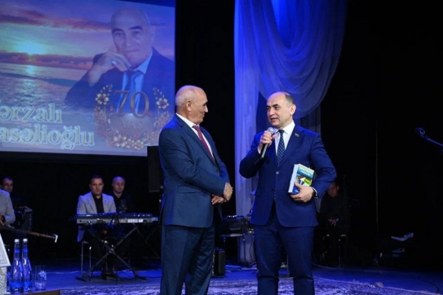 İrəvan teatrında cəbrayıllı şairin yubiley axşamı