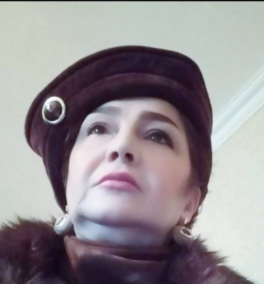 Tənhalıqda dinc, rahatam - Şəhla Gündüzün şeirləri