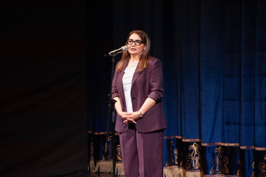 Xalq yazıçısı Elçinin xatirəsinə həsr edilmiş tamaşa nümayiş olunub