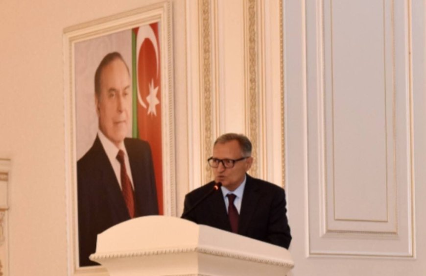 Sumqayıtda Xalq yazıçısı ilə görüş