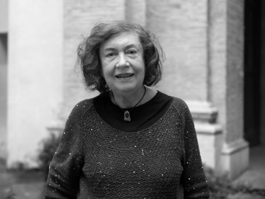 Donatella Bisutti - Xilaskar poeziya