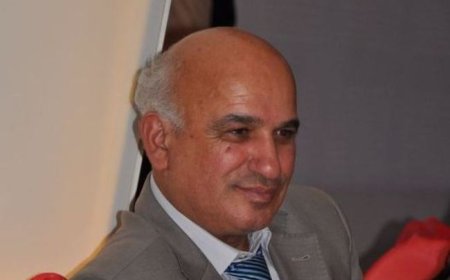 Gözün yaşı eşq qoxuyur - Kəramətin şeirləri