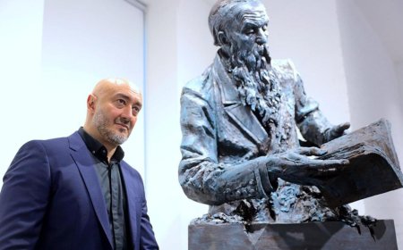 Aydın Zeynalov Rusiyanın əməkdar rəssamı adına layiq görülüb