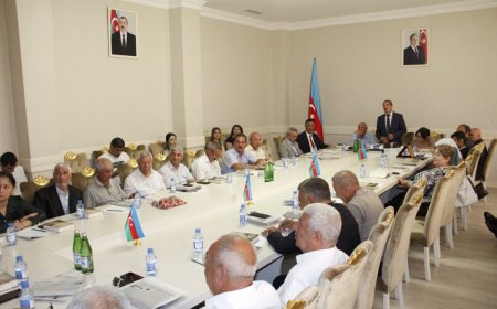 Şair Zülfi Vellidağın yeni kitabının təqdimatı olub