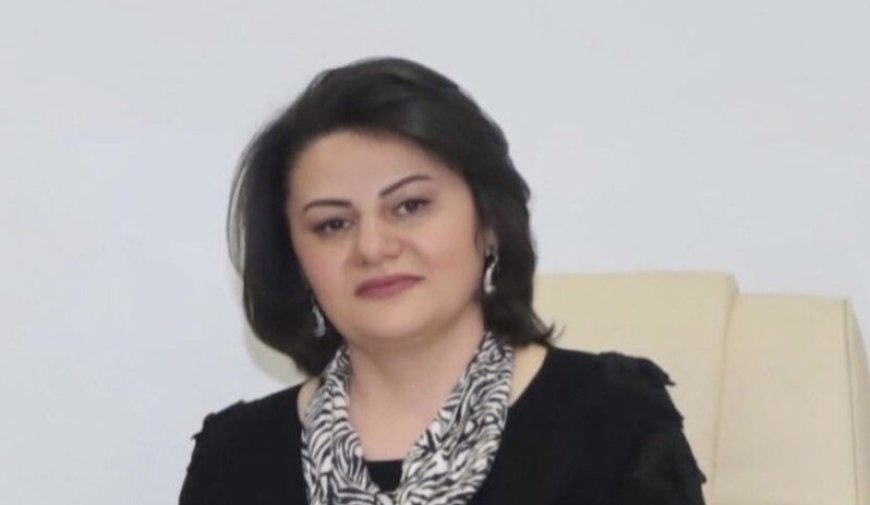Oyuncaqlar küsüblər - Pərvanə Bayramqızının uşaq şeirləri