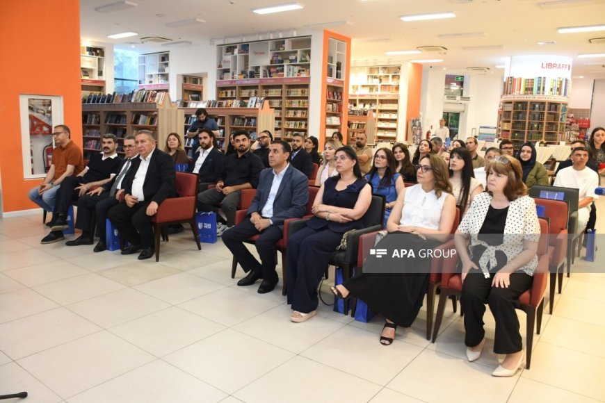 Gənclərin roman müsabiqəsinin qalibləri mükafatlandırıldı