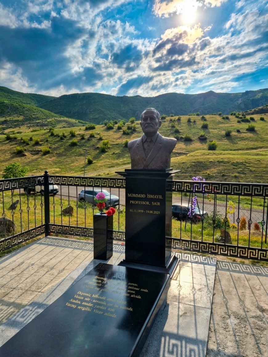 Məmməd İsmayılın Əsrikdə büstü ucaldıldı