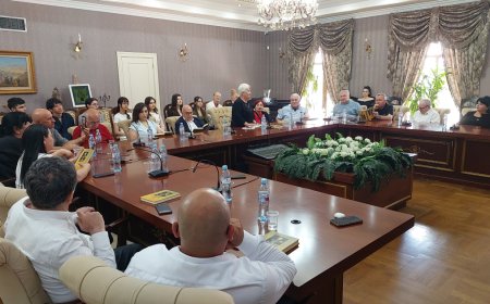 Tbilisidə Axundzadənin gürcü dilinə tərcümə edilmiş əsərlərinin təqdimatı olub