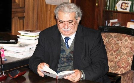 Özünə baş tacı sananım mənim - Abuzər Turanın şeirləri