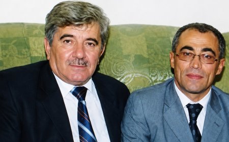 İki dost haqda bir yazı
