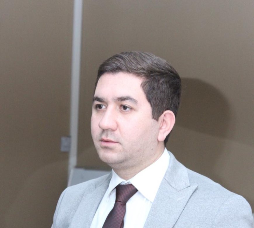 Elvin Mahmudzadə: Sosial şəbəkələr – gənclərin dostu, yoxsa düşməni?