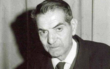 Şəhriyar XX əsr Şərq poeziyasının ulduzudur - Vüqar Əhməd
