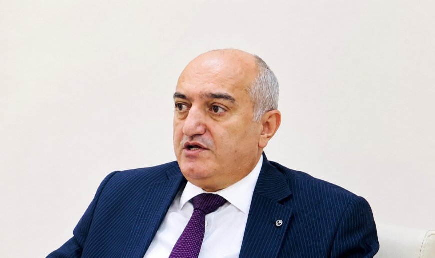 Ta ömrü də sürmək olmur - Elşən Əzimin şeirləri