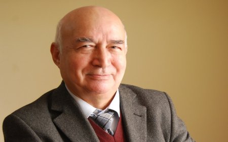 Bir də gördün fotodu - Ələkbər Salahzadənin şeirləri