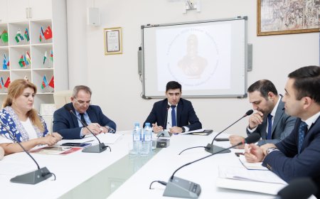 Ədəbiyyat məsələlərinə aid müzakirə keçirilib